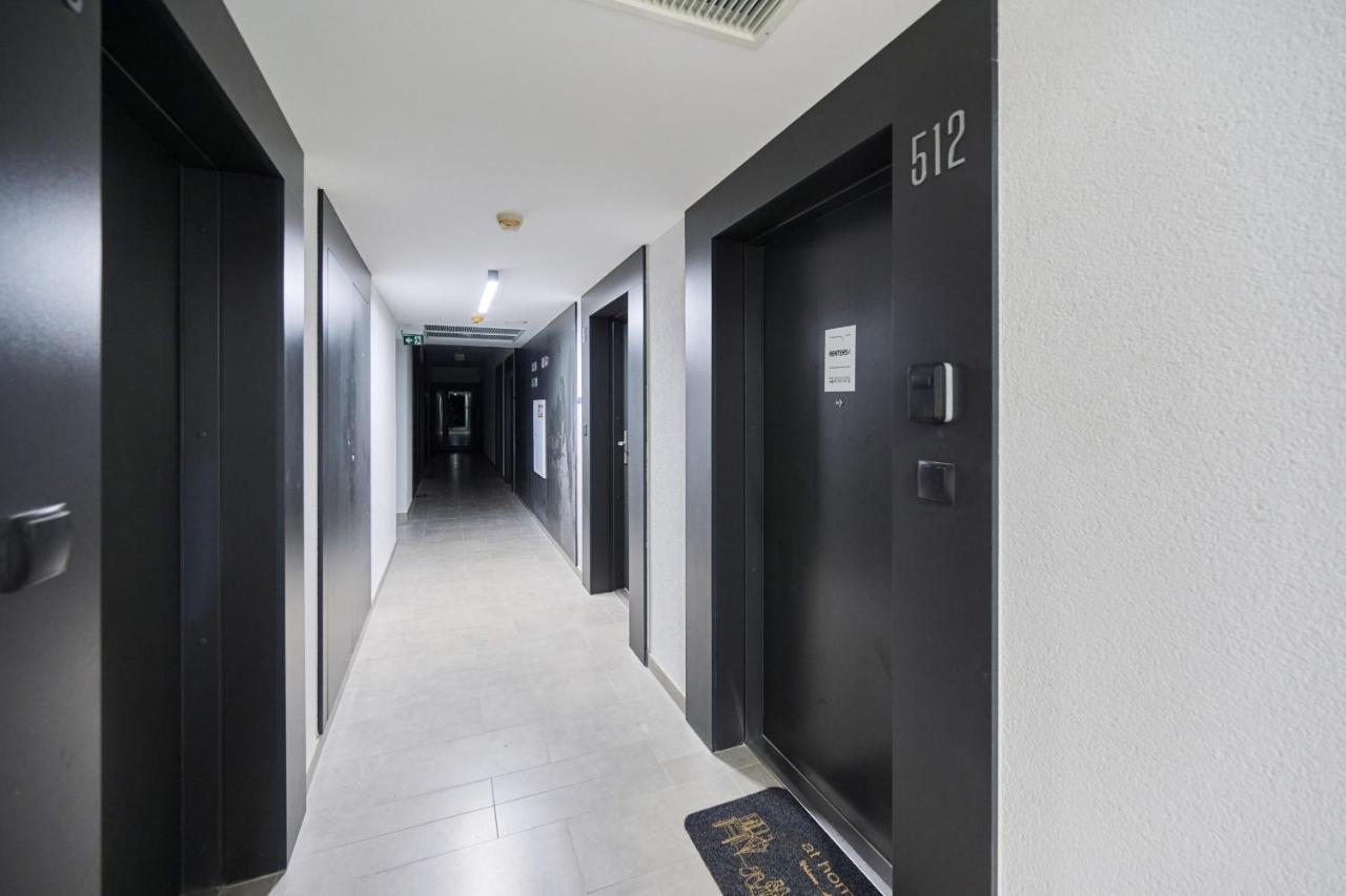 City Panorama Studio Apartments Jaworska 4 By Noclegi Renters Wrocław Exterior foto
